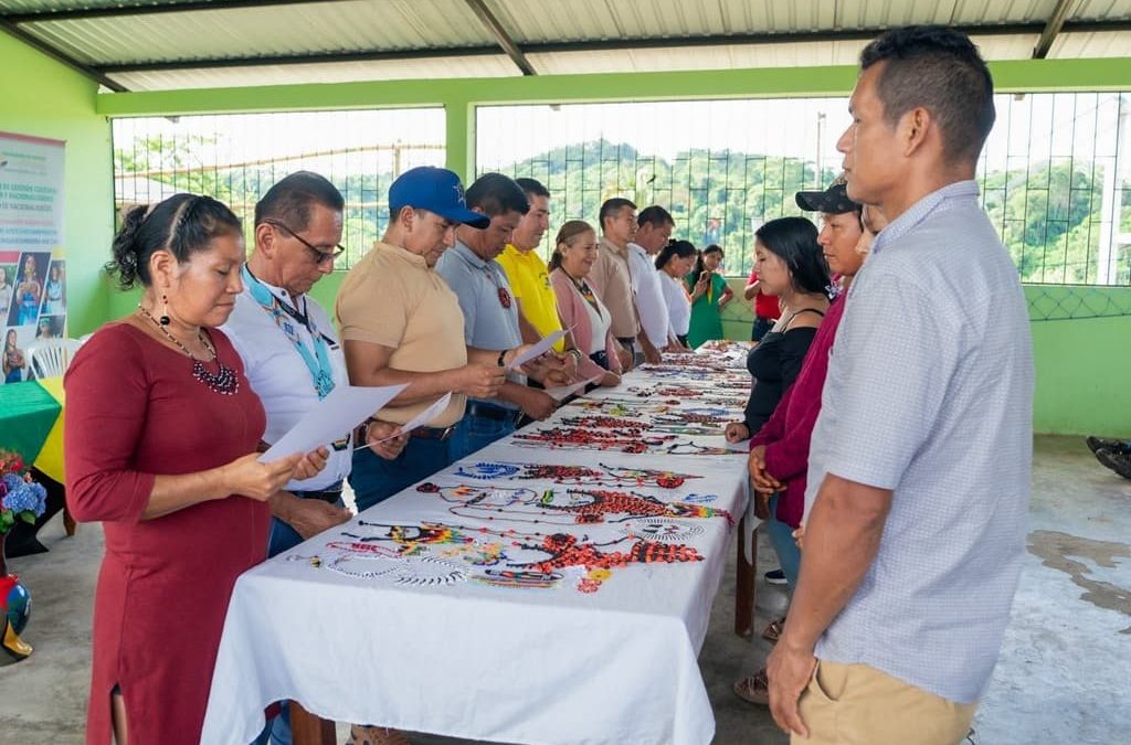 taller de capacitación en elaboración de artesanías con acabados profesionales