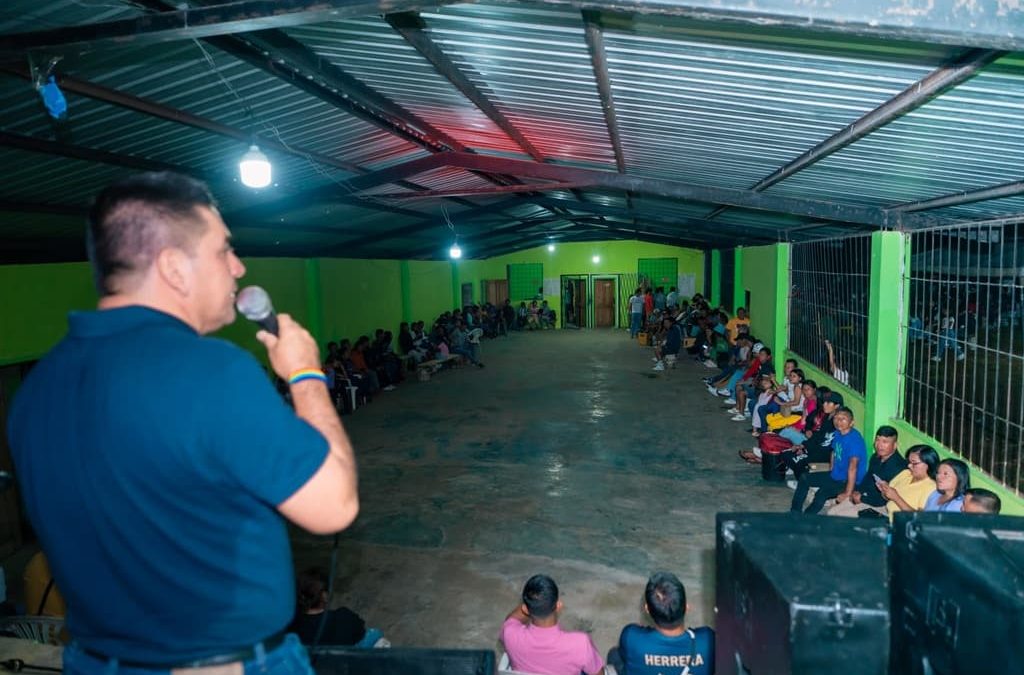 🎉 La comunidad Kichwa Los Shiris celebró con alegría sus 53 años de vida