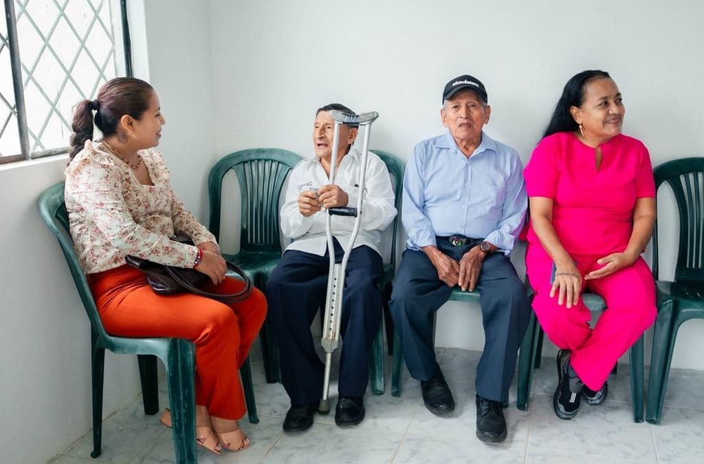 🏥👨🏼‍⚕️| Reaperturamos la casa del centro de salud del recinto San Carlos